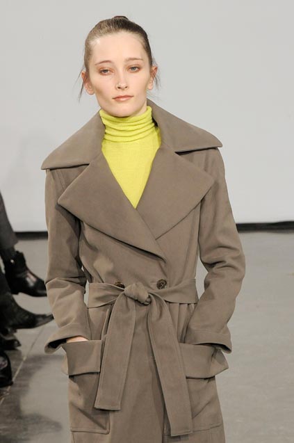 Halston 08ﶬDƬ