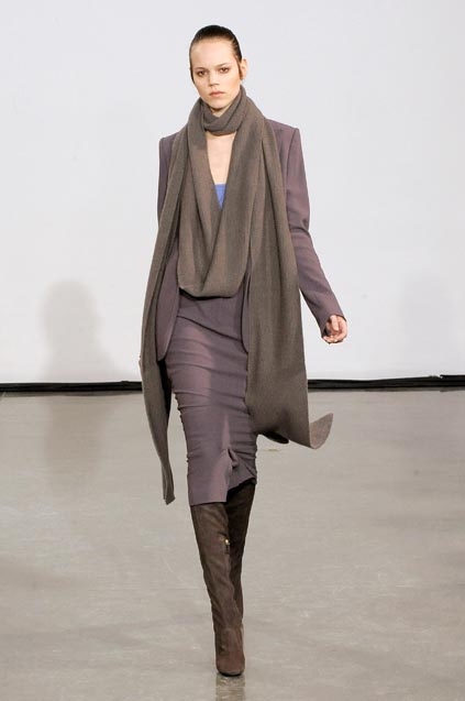 Halston 08ﶬDƬ