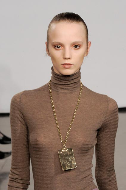 Halston 08ﶬDƬ