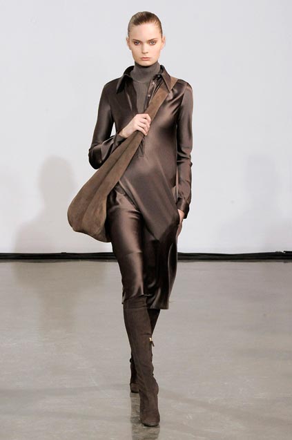 Halston 08ﶬDƬ
