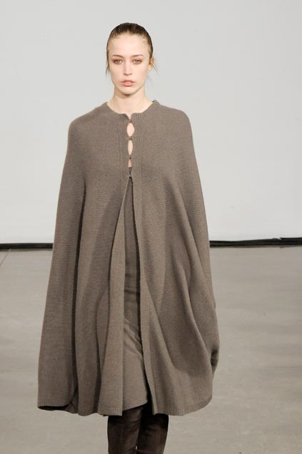 Halston 08ﶬDƬ