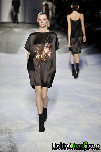 Hussein Chalayan 08ﶬDƬ