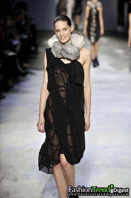 Hussein Chalayan 08ﶬDƬ