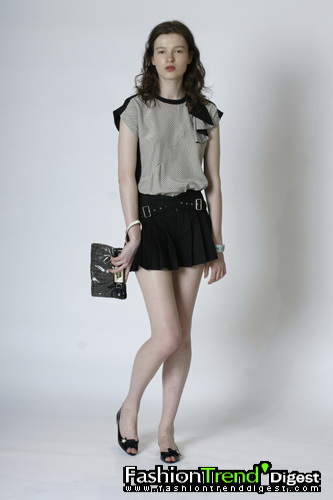 Marc by Marc Jacobs 09ĸDƬ