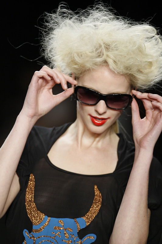  Vivienne Westwood 09ĸDƬ