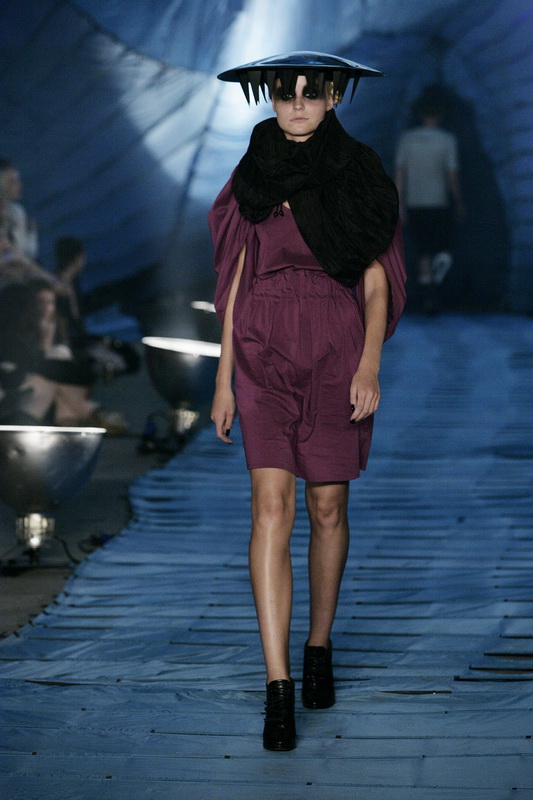  Henrik Vibskov 09ĸDƬ