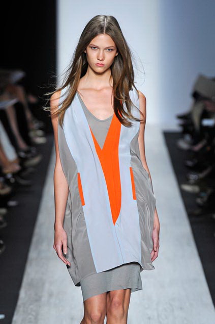 Bcbg MaxAzria 09ĸDƬ