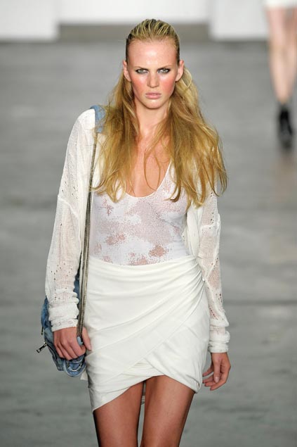 Alexander Wang 09ĸDƬ