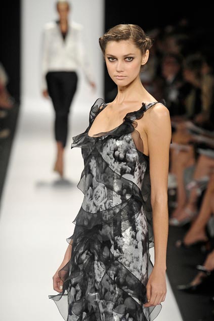 Carolina Herrera 09ĸDƬ