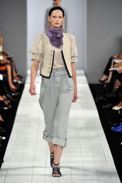 Marc by Marc Jacobs 09ĸDƬ