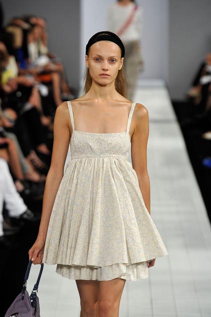 Marc by Marc Jacobs 09ĸDƬ