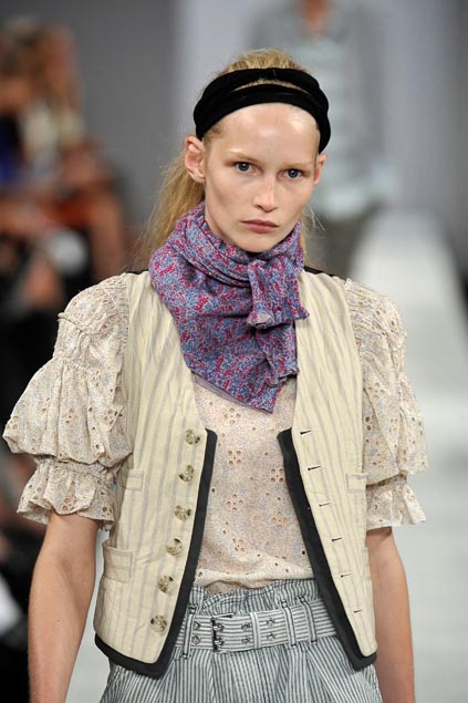 Marc by Marc Jacobs 09ĸDƬ