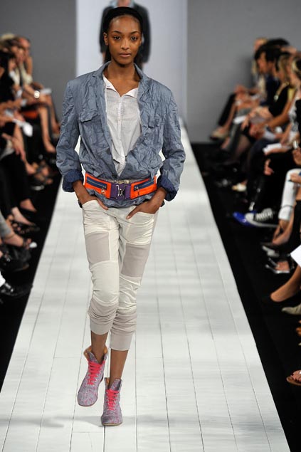 Marc by Marc Jacobs 09ĸDƬ