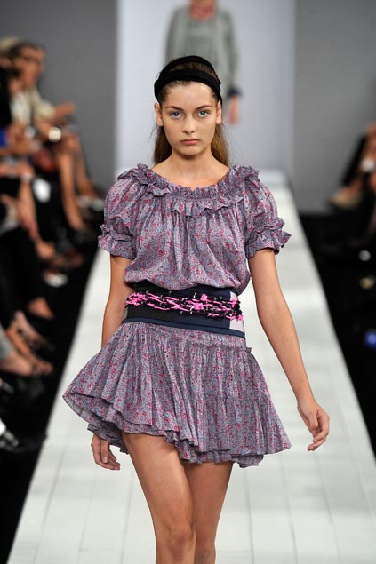 Marc by Marc Jacobs 09ĸDƬ