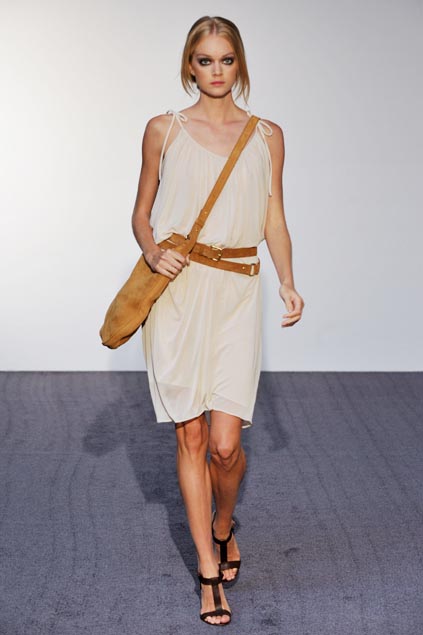 Halston 09ĸDƬ