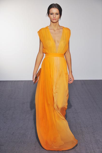 Halston 09ĸDƬ