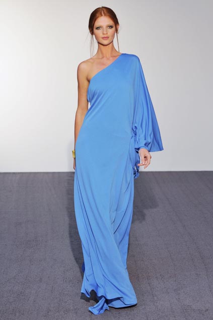 Halston 09ĸDƬ