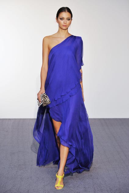 Halston 09ĸDƬ