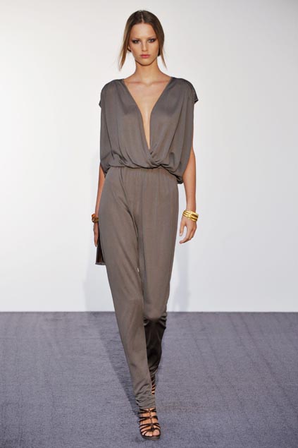 Halston 09ĸDƬ