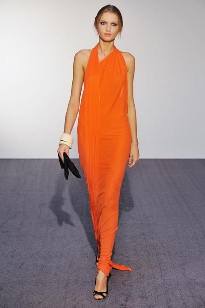 Halston 09ĸDƬ