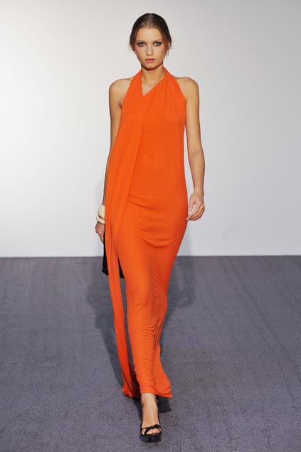 Halston 09ĸDƬ