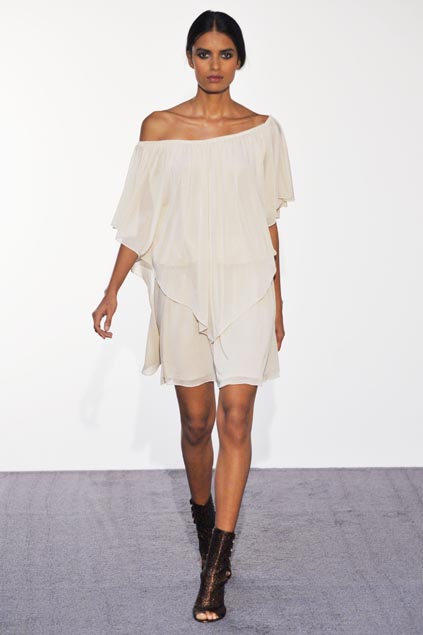 Halston 09ĸDƬ