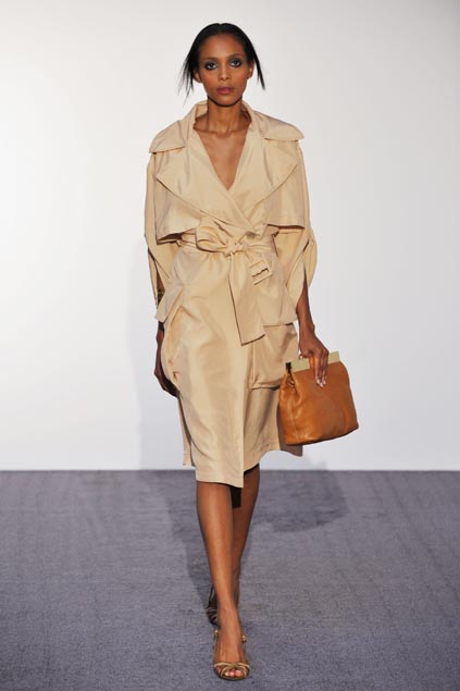 Halston 09ĸDƬ
