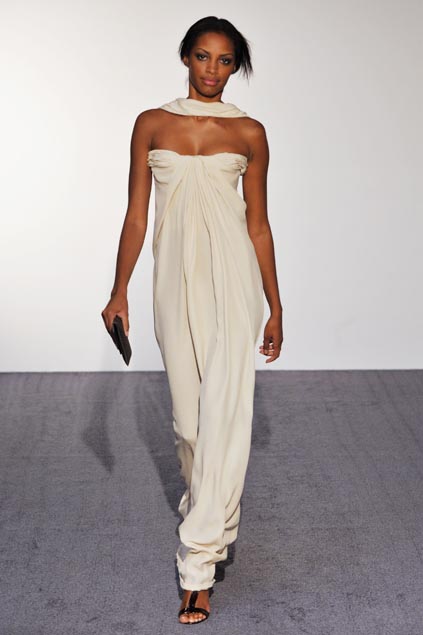Halston 09ĸDƬ
