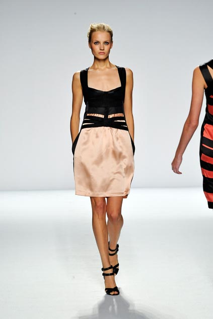 Narciso Rodriguez 09ĸDƬ
