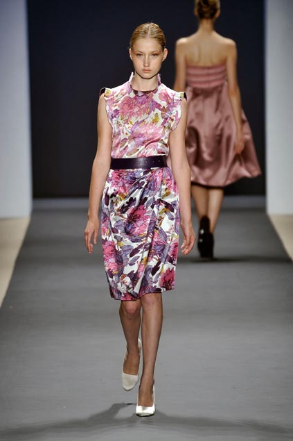 Vivienne Tam 09ĸDƬ