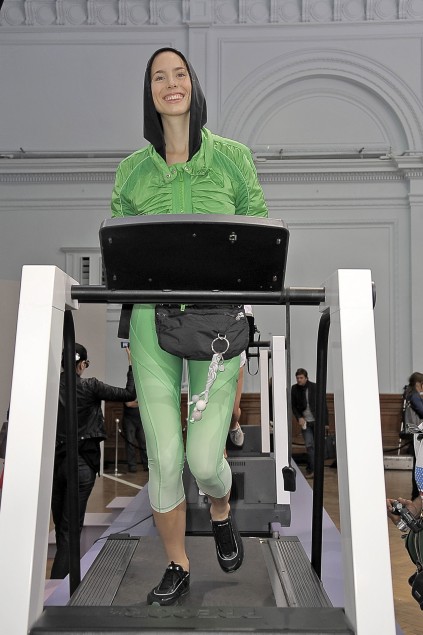 Adidas by Stella McCartney 09ĸDƬ