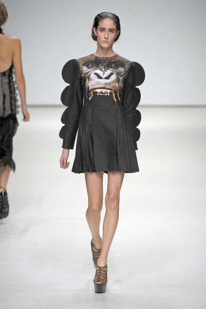 Christopher Kane 09春夏