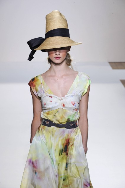 Nicole Farhi 09ĸDƬ