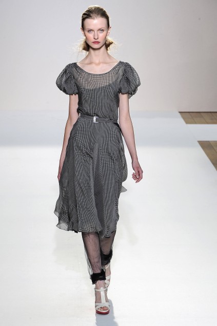 Nicole Farhi 09ĸDƬ