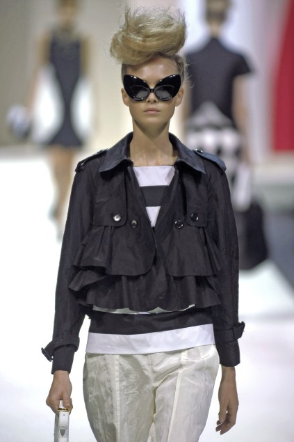 Moschino 09ĸDƬ