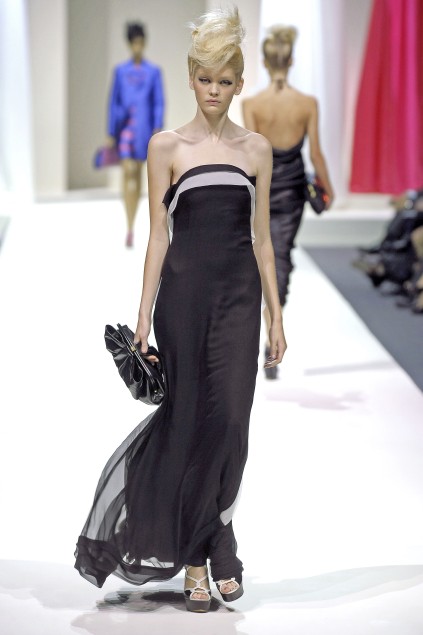 Moschino 09ĸDƬ