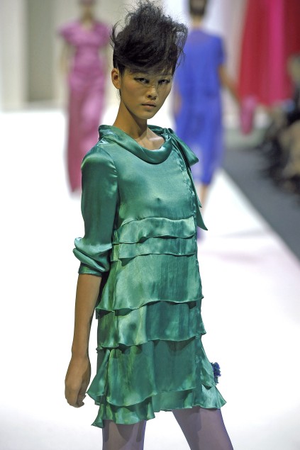 Moschino 09ĸDƬ
