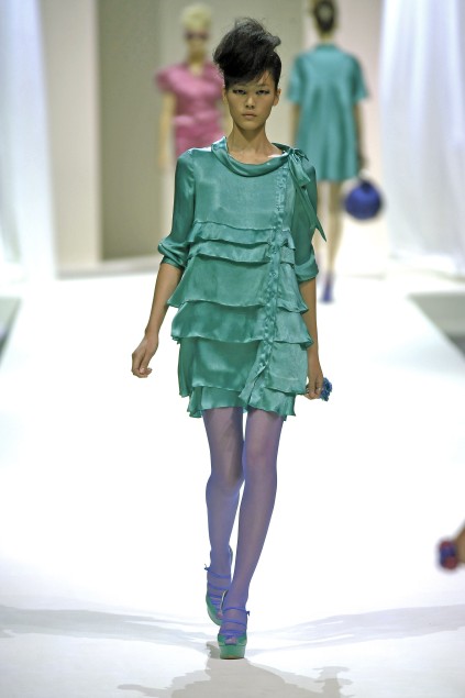 Moschino 09ĸDƬ