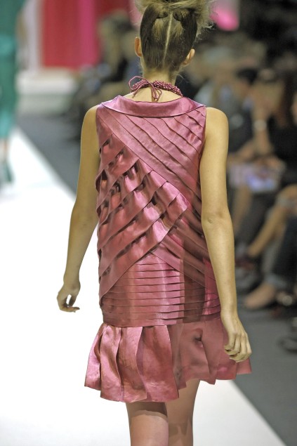 Moschino 09ĸDƬ