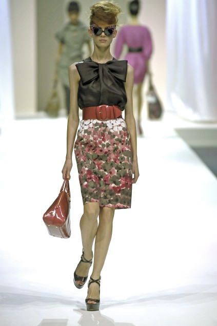 Moschino 09ĸDƬ