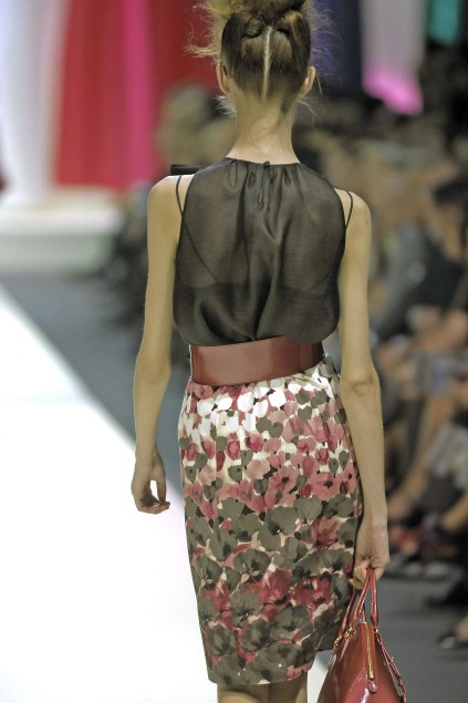 Moschino 09ĸDƬ