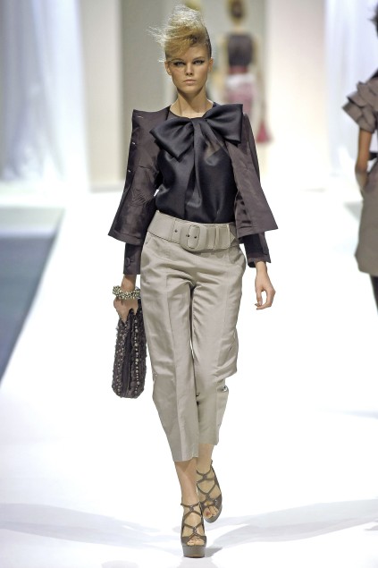Moschino 09ĸDƬ