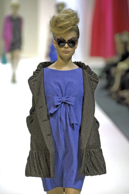 Moschino 09ĸDƬ