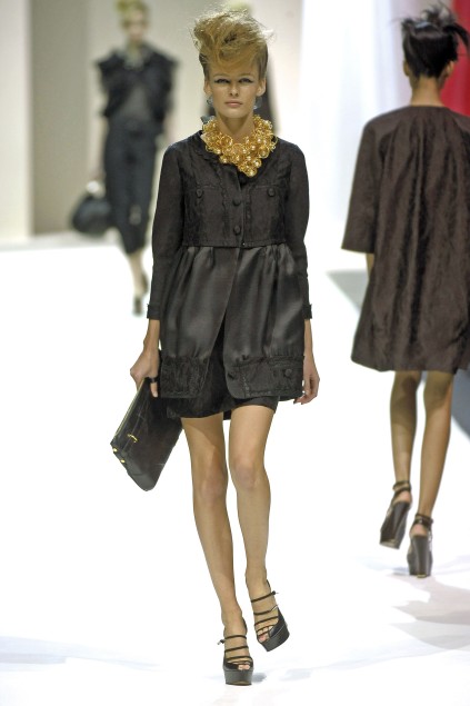 Moschino 09ĸDƬ