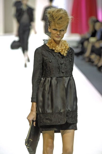Moschino 09ĸDƬ