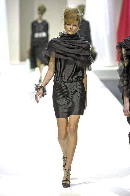 Moschino 09ĸDƬ