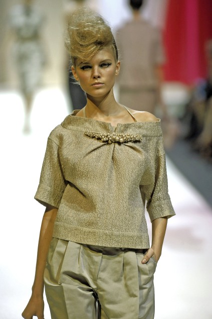 Moschino 09ĸDƬ