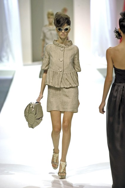 Moschino 09ĸDƬ