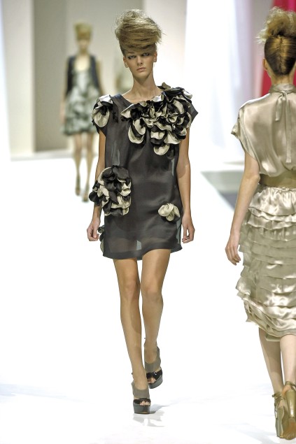 Moschino 09ĸDƬ