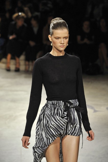 Prada 09ĸDƬ